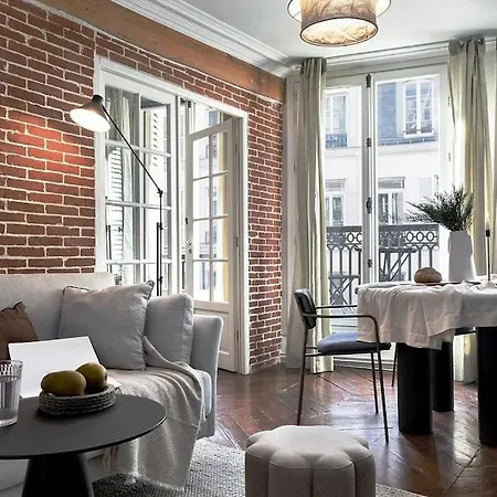 Angers - 1 Et Balcon Aux Halles 파리